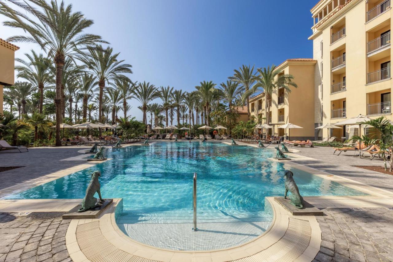 Lopesan Costa Meloneras Resort & Spa エクステリア 写真 The pool at the Royal Mirage